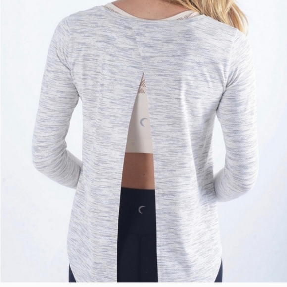 Zyia Ash Split Back Long Sleeve Top Size XXL - Picture 3 of 9